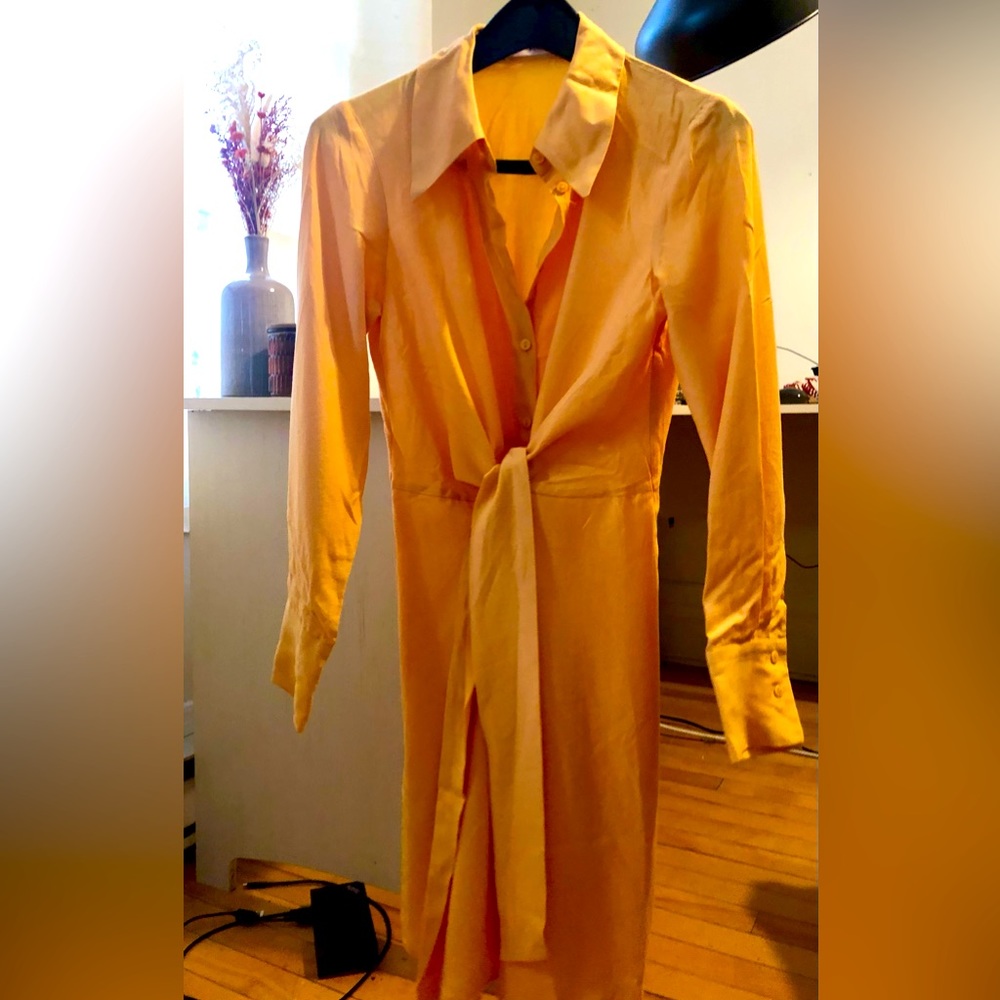 So cute Mango orange dress shirt style. Brand new!